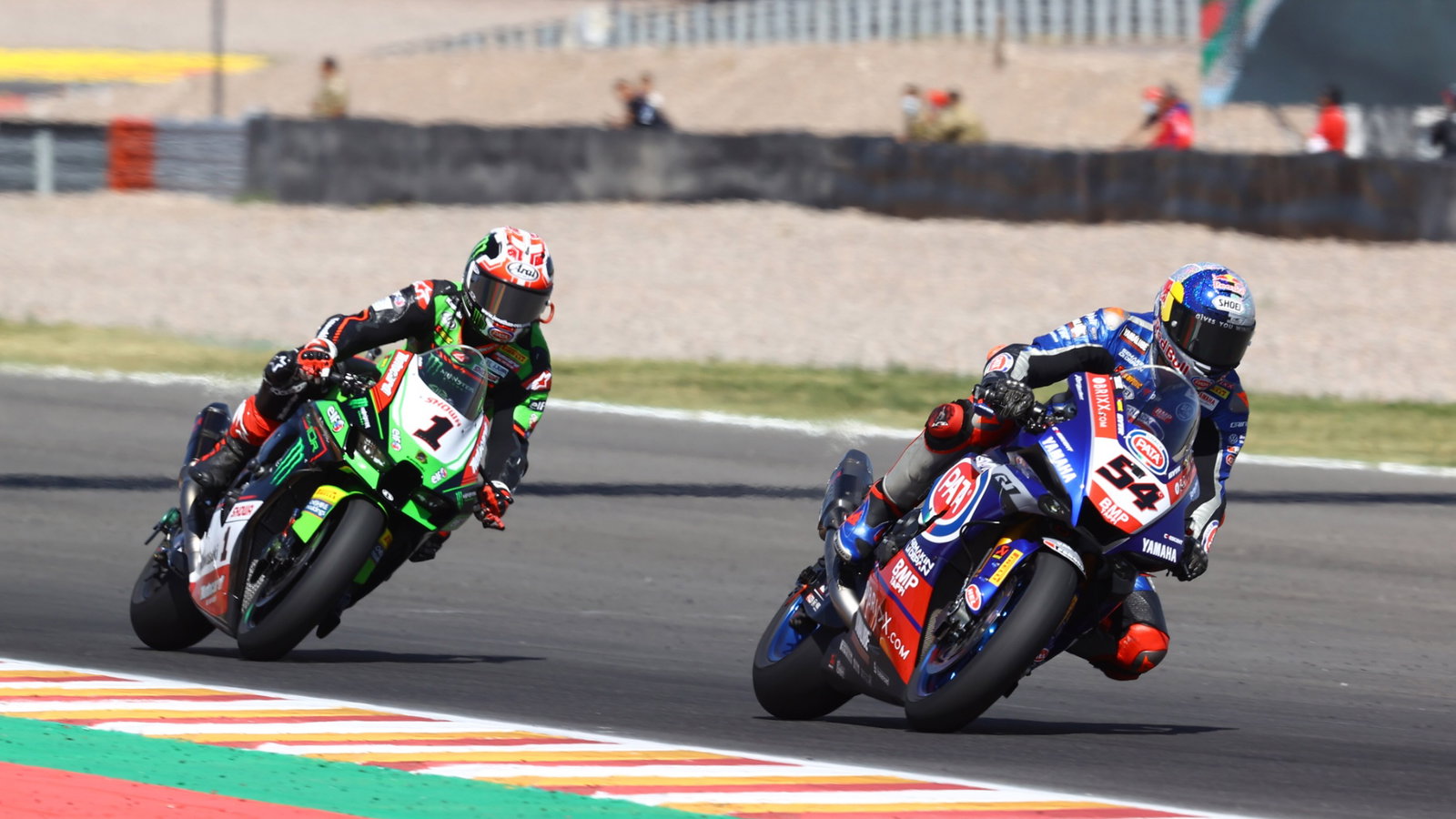 Toprak Razgatlioglu and Jonathan Rea, Argentine WorldSBK race2, 17 October 2021