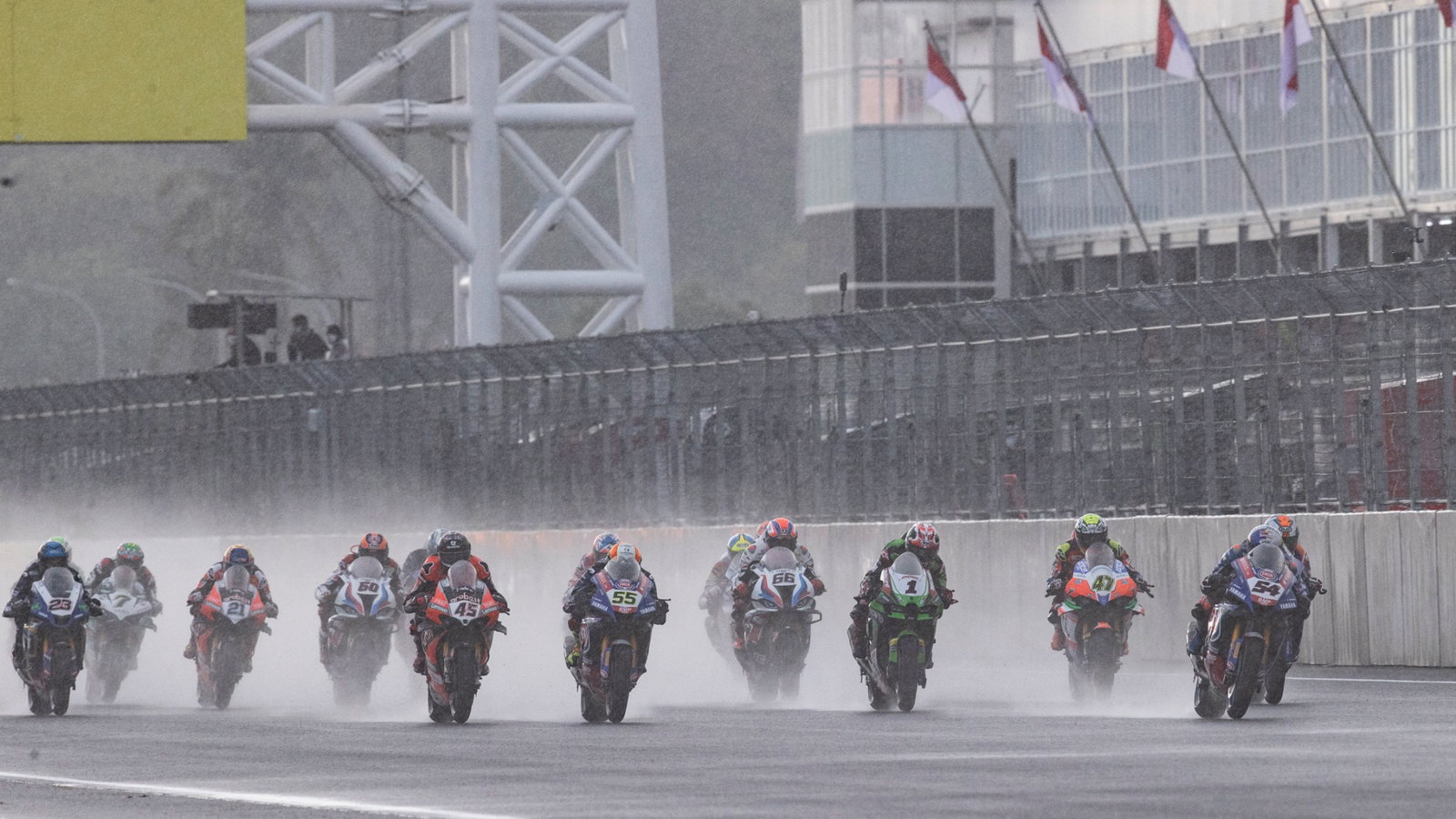 Race start, Indonesian WorldSBK race2, 21 November 2021