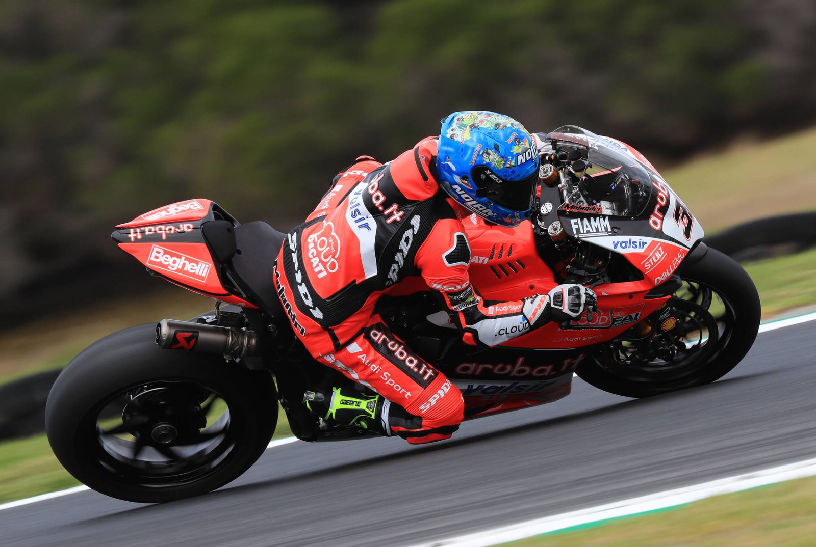 WSBK: Rea fastest despite early crash at Phillip Island test