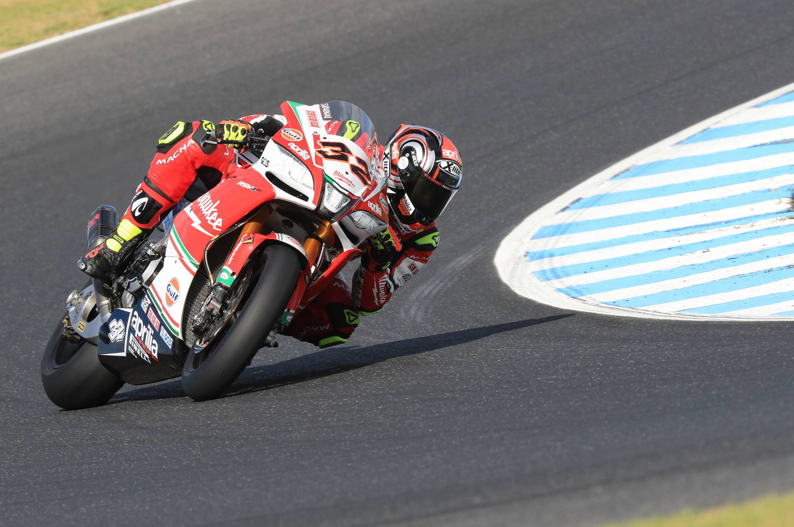 Sykes menyamai rekor tiang World Superbike sepanjang masa Corser