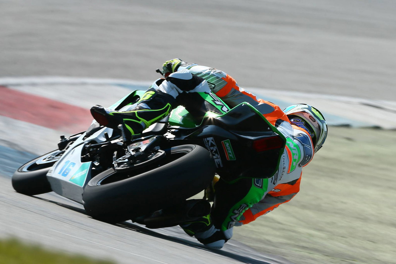 Cortese sets lap record for Assen pole