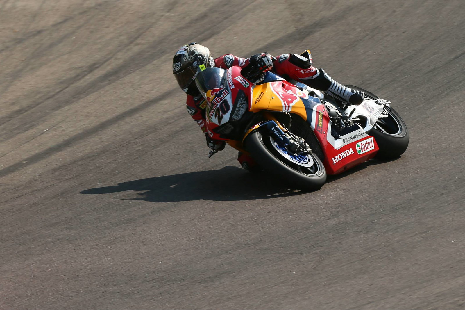 Jonathan Rea tak tertahankan dalam pembukaan Imola