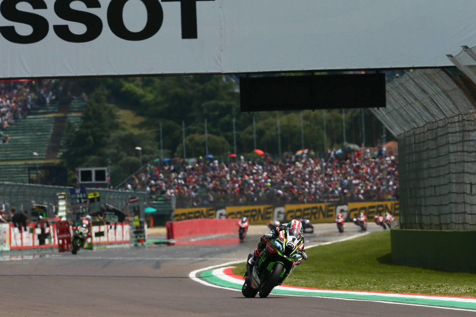 Rea mengalahkan Davies untuk menyamai rekor kemenangan Fogarty