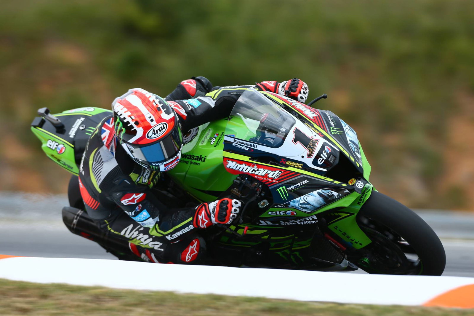 Rea sempurna untuk mengambil rekor kemenangan World Superbike sepanjang masa