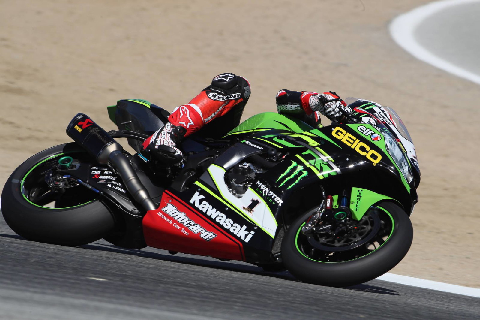 Rea di atas saat kembali ke Laguna Seca