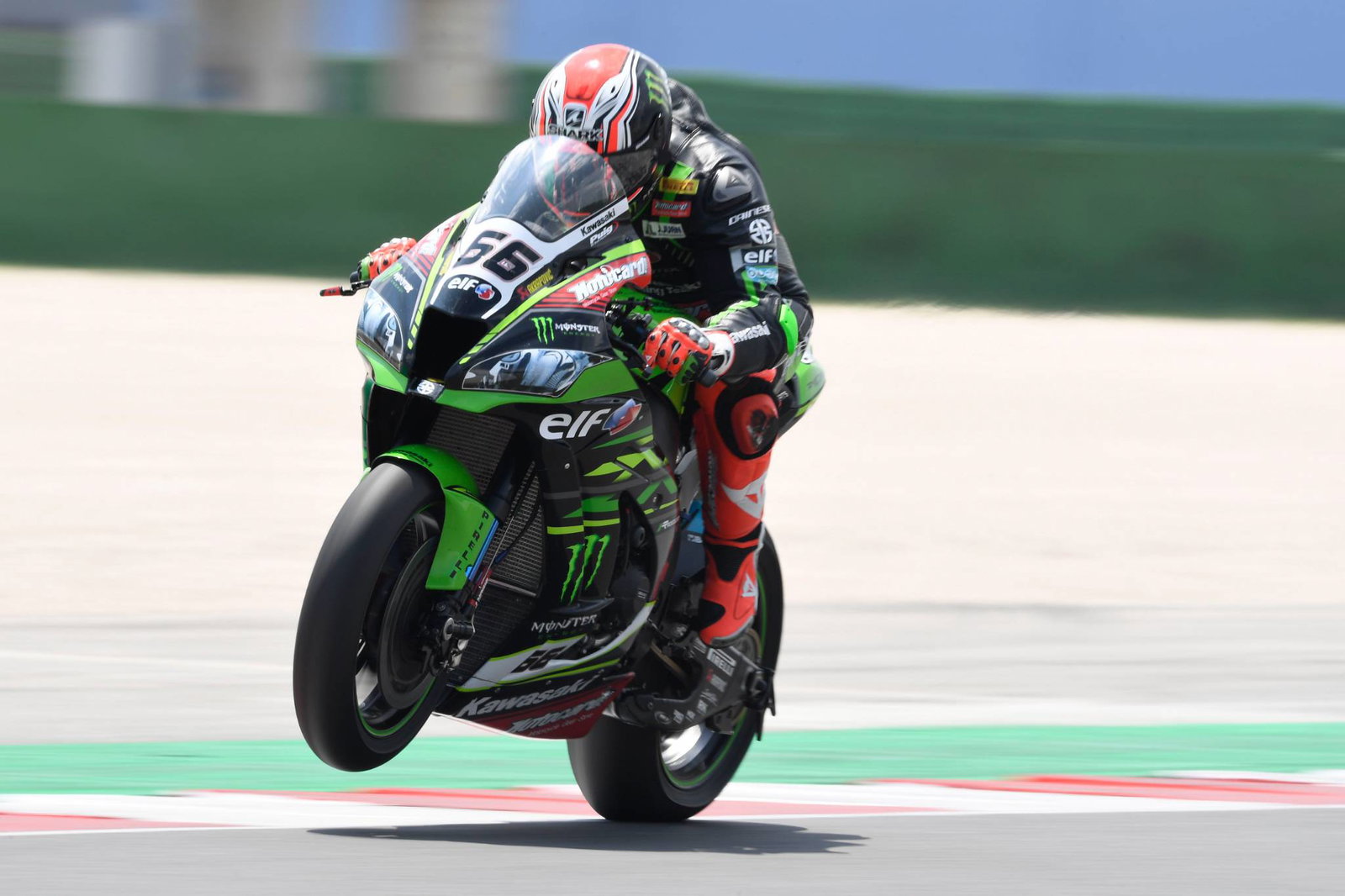 Sykes merebut tiang dari Rea di Misano