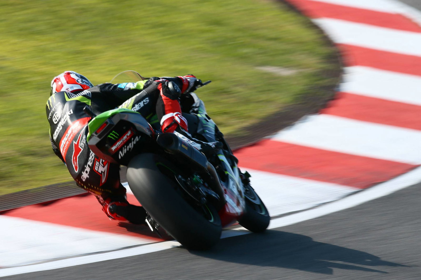 Rea starts fastest as World Superbikes return to action