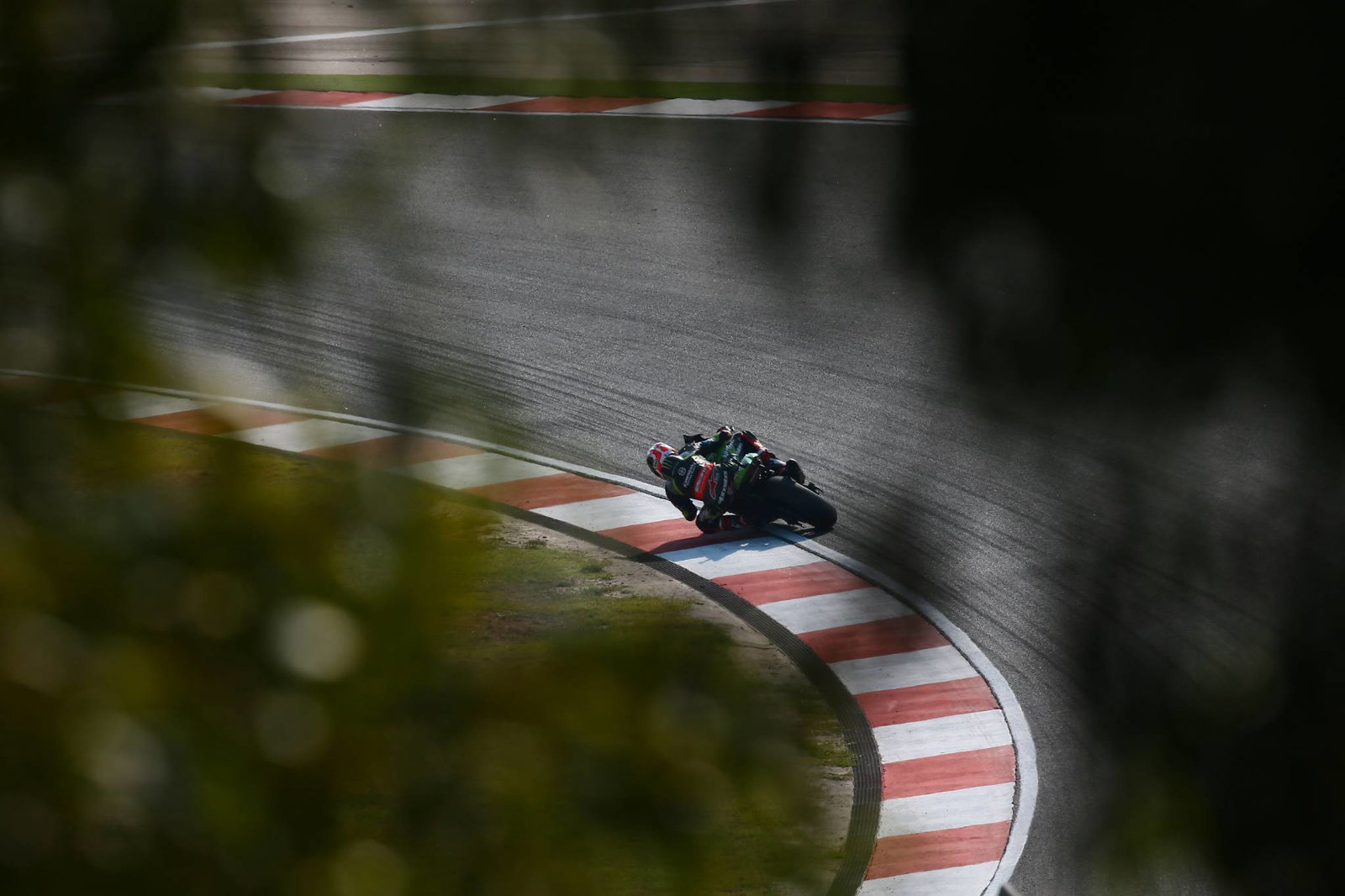 Rea in control to win Portimao opener