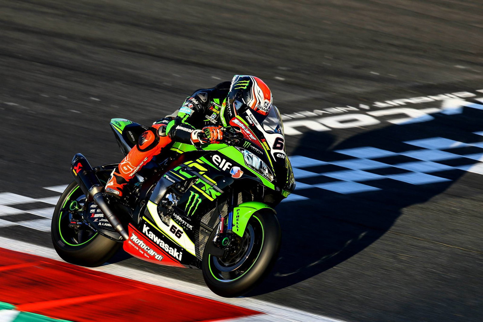 Rea menjauhi Sykes jelang tembakan gelar World Superbike