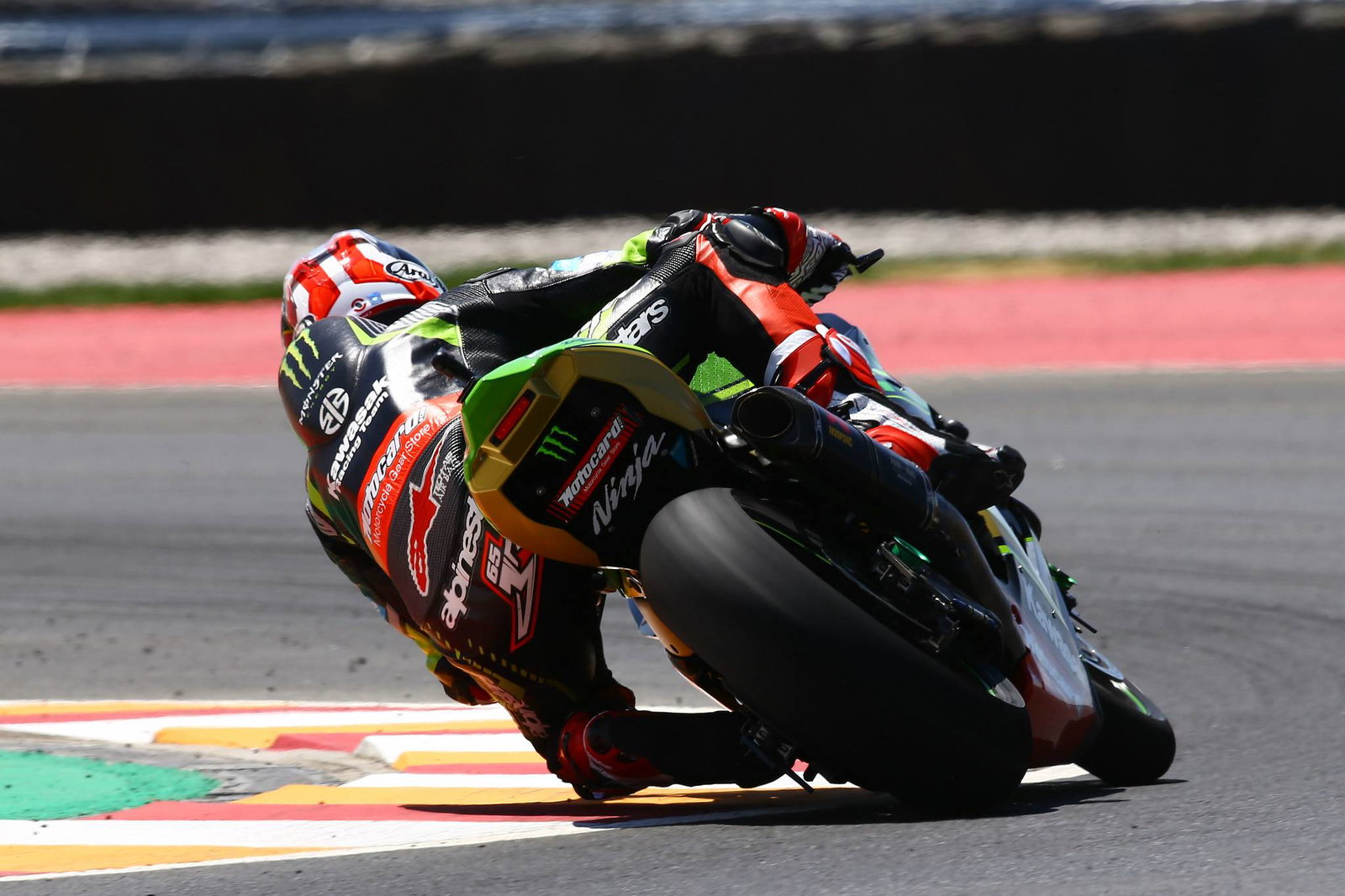 WorldSBK: Rea tetap teratas saat Sykes berjuang di urutan ke-14