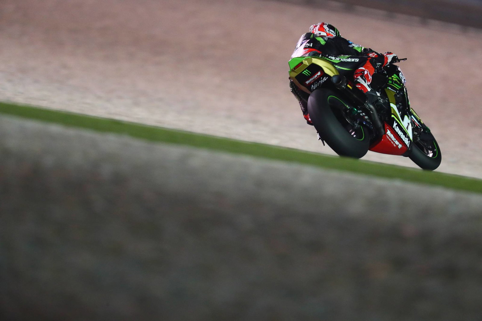 Qatar WSBK: Sykes in the mix in Losail