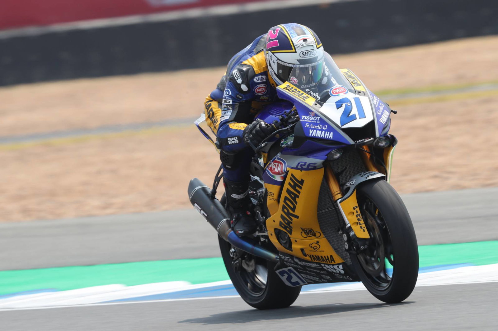 Cluzel edges Krummenacher, Caricasulo for pole