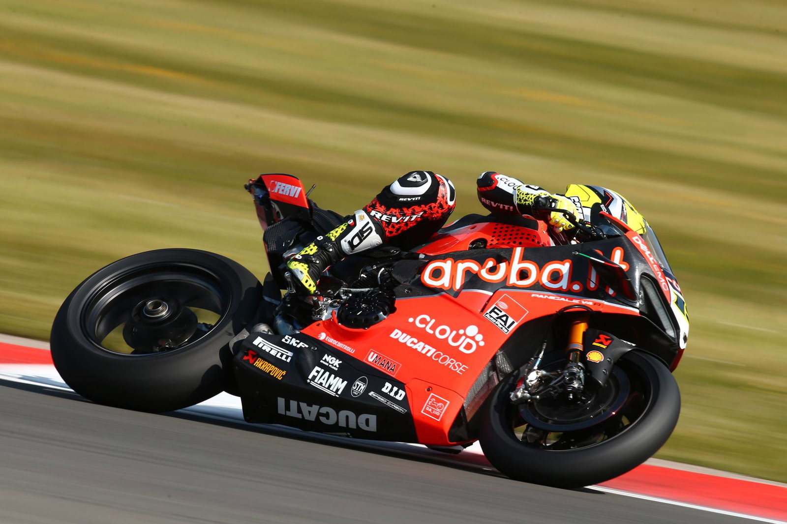 Pemimpin kejuaraan WorldSBK, Rea siap untuk 