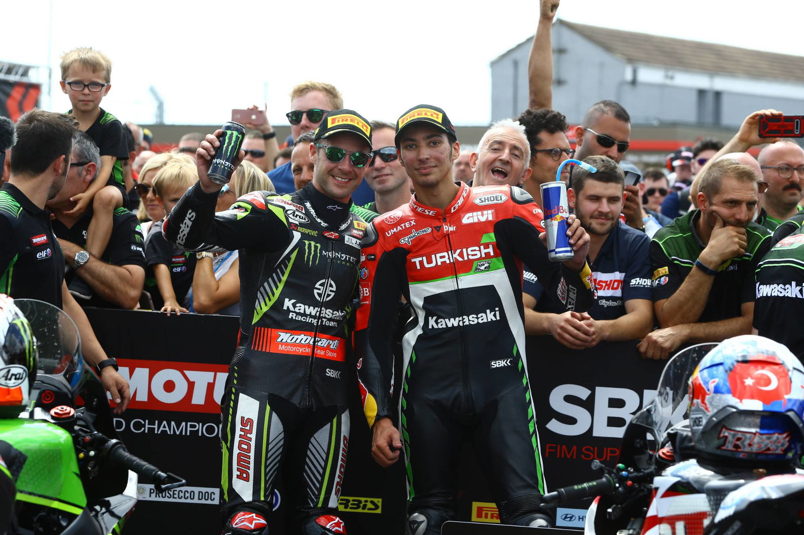 Rea 'mengambil momennya' saat dia menuai hadiah dengan treble WorldSBK pertama