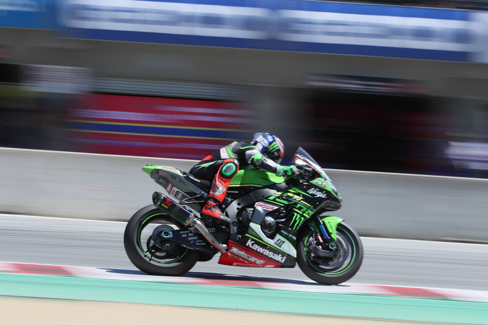 Lowes takes third off van der Mark at Laguna Seca