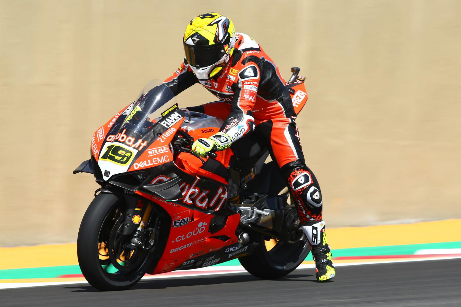 Camier: 90% pengendara WorldSBK tidak ingin balapan…