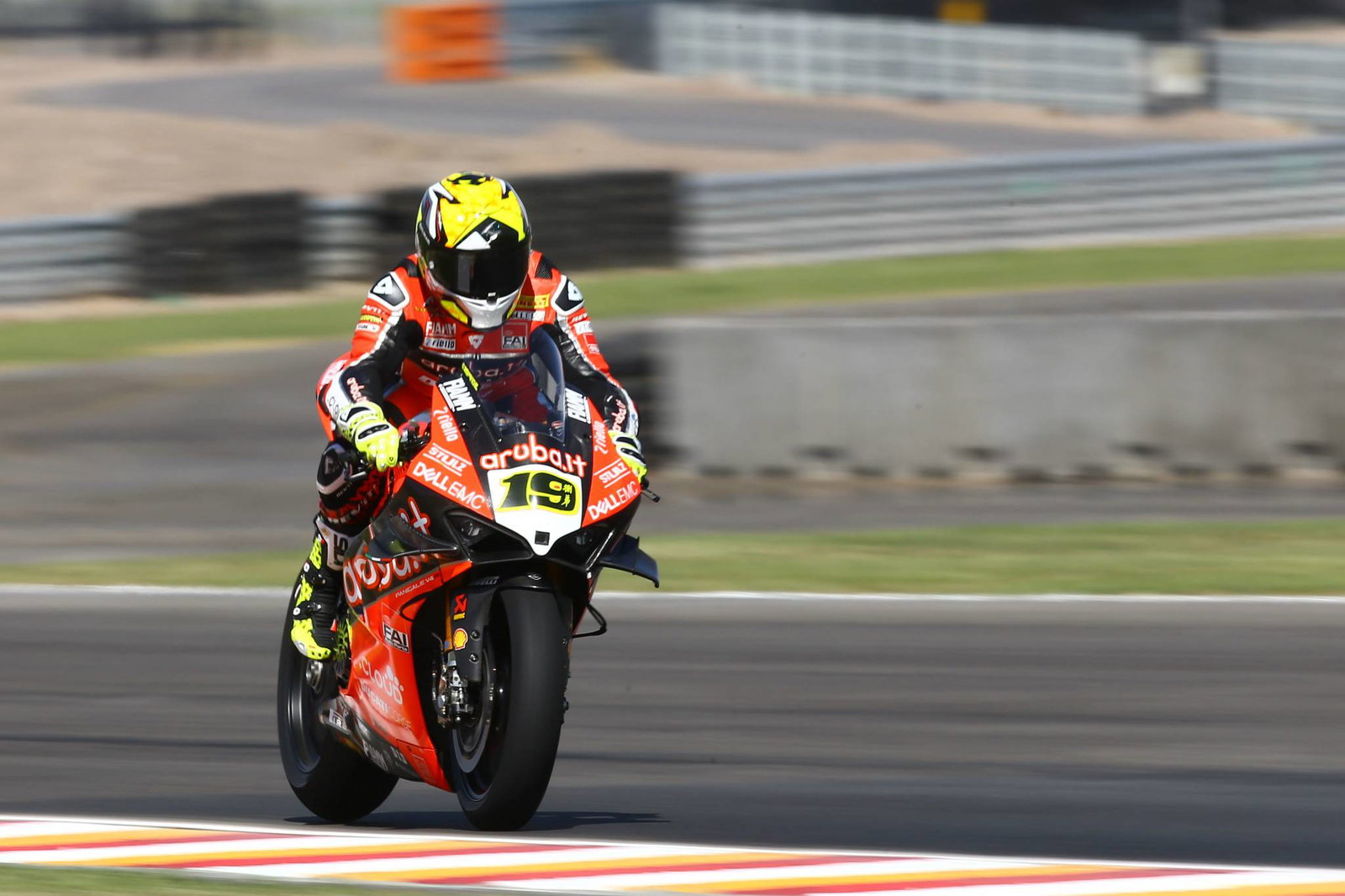 Bautista memenangkan pertandingan pembuka Argentina WorldSBK dengan 12 starter