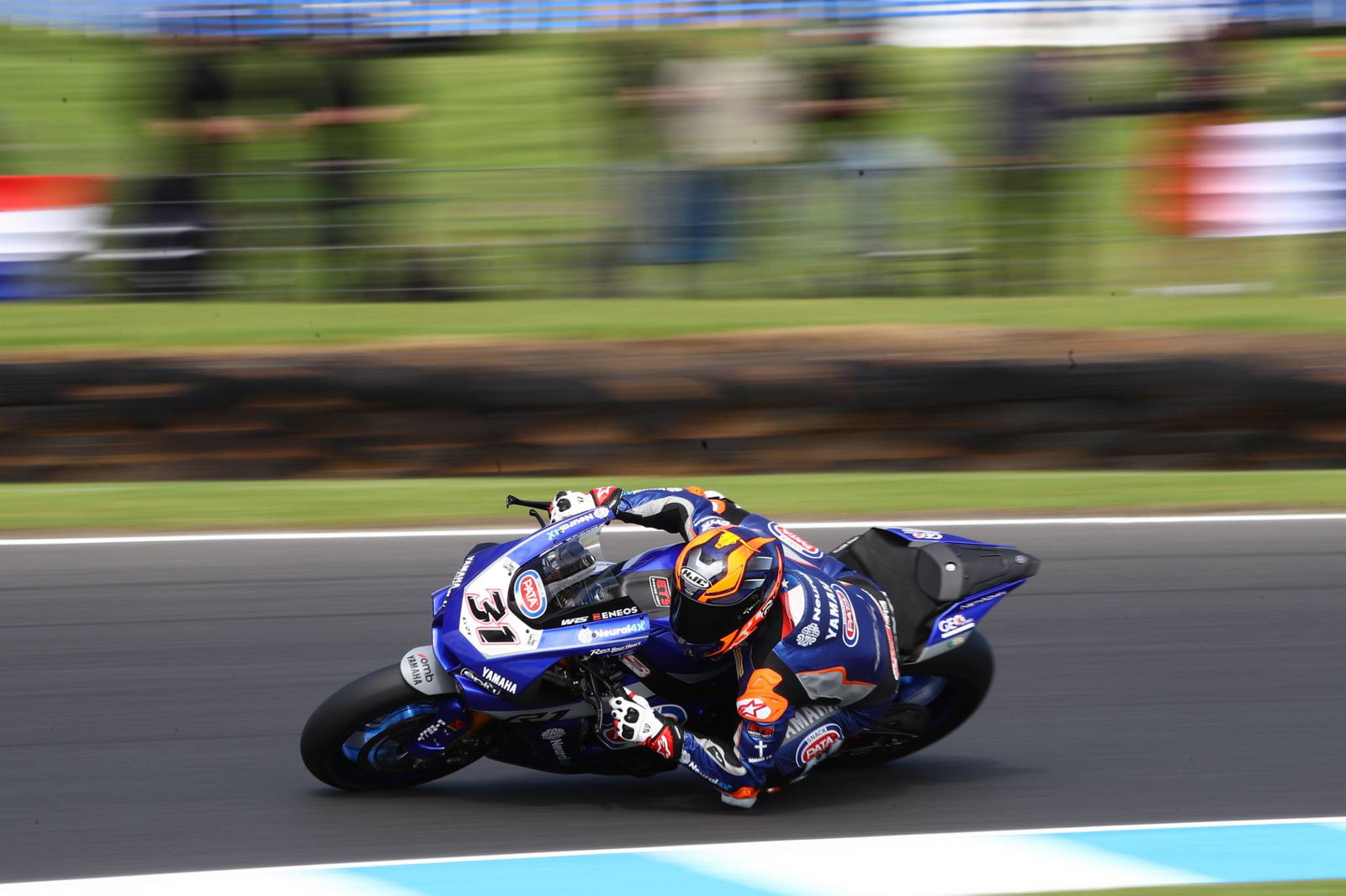 Baz tops red-flagged Phillip Island Warm Up