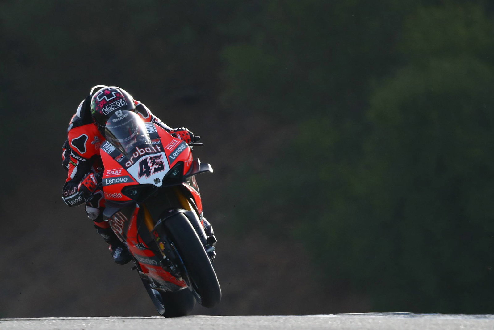 Redding powers to dominant Jerez WorldSBK win as Rea fades