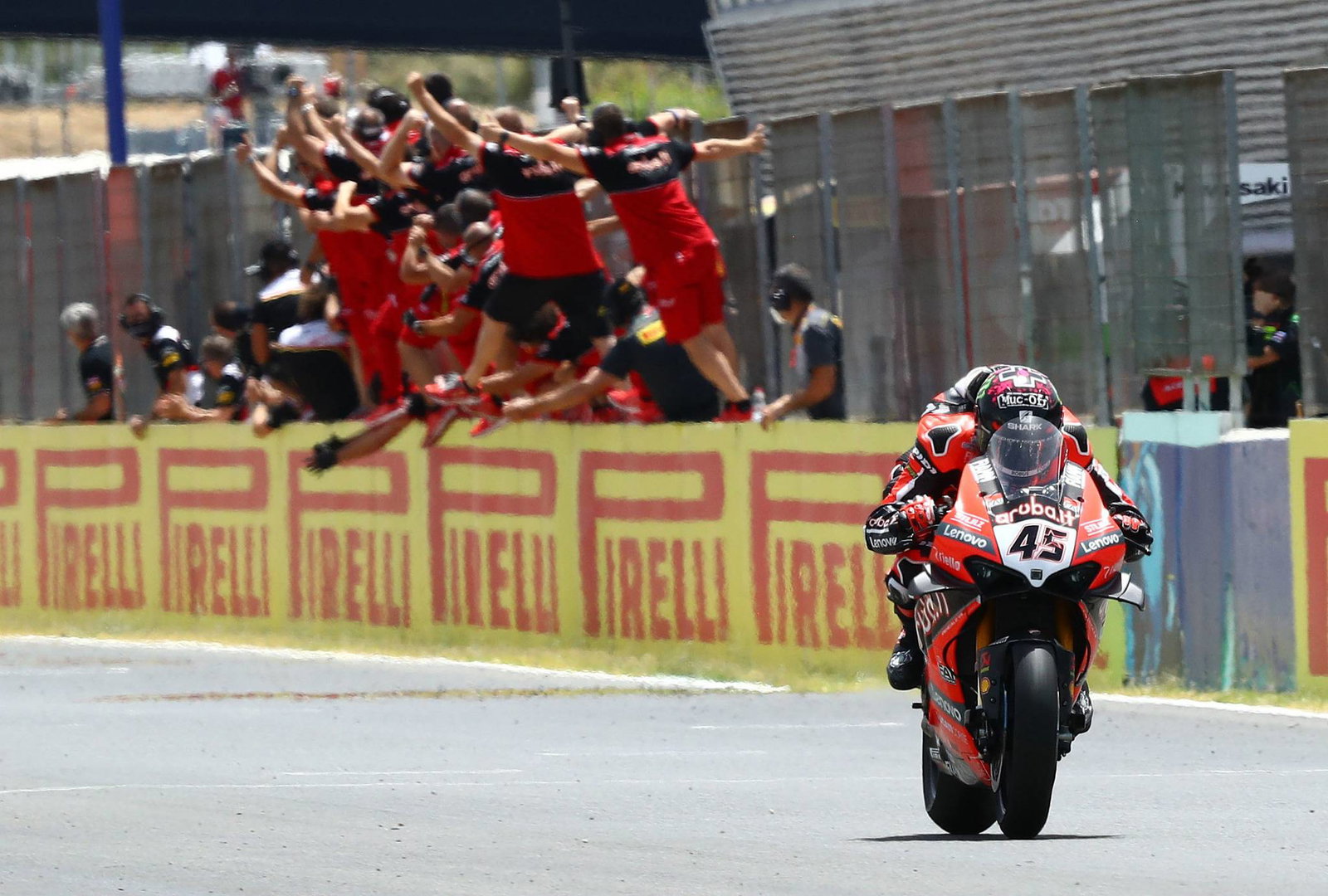 Scott Redding displays title credentials with WorldSBK double