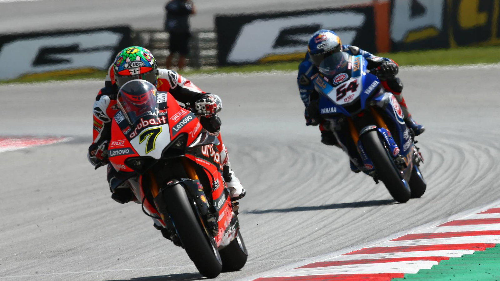 Chaz Davies and Toprak Razgatlioglu, Catalunya WorldSBK race1, 2020