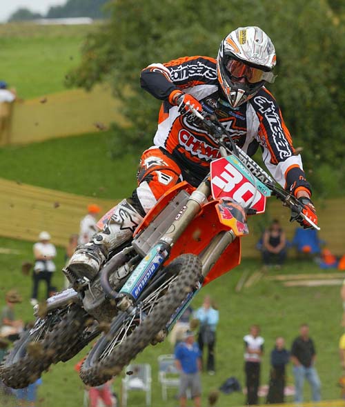 Everts takes eighth world title in Ireland.