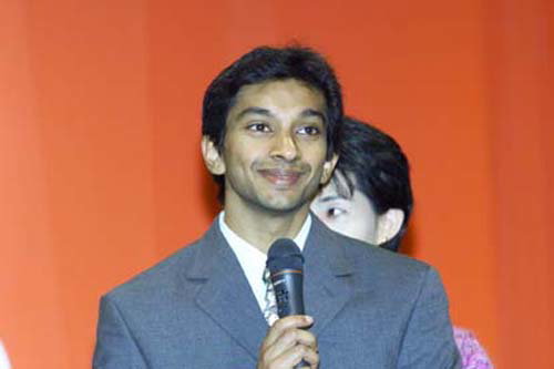 Wilson praises rival over rookie battle.