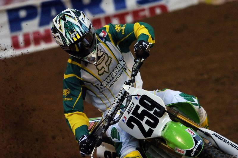 Carmichael, Reed lead four-stroke SX switch.