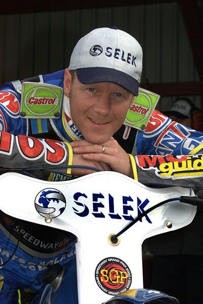 Birkinshaw joins Newcastle.