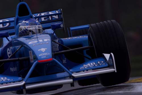 Hakkinen denies quit rumours.