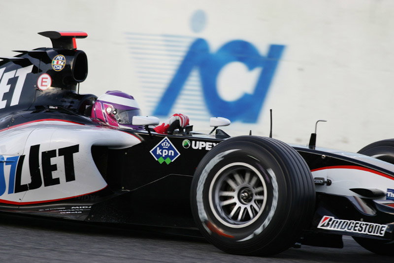 Legge upbeat despite off.