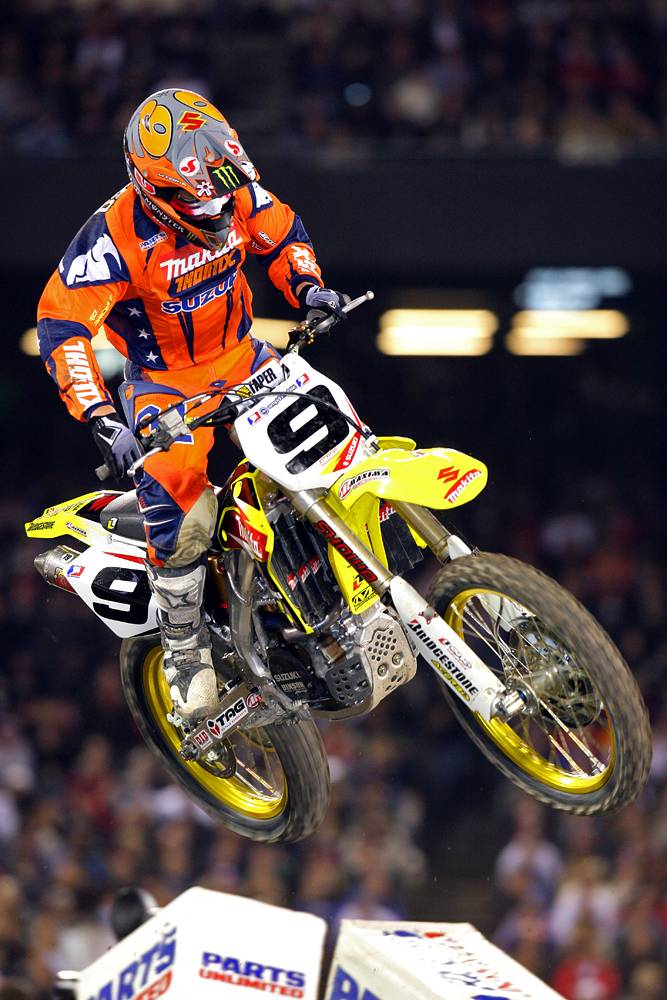 2008 AMA/World SX calendar announced.