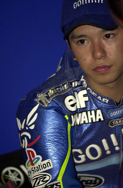 Edwards matches Rossi on new Cube at Jerez.