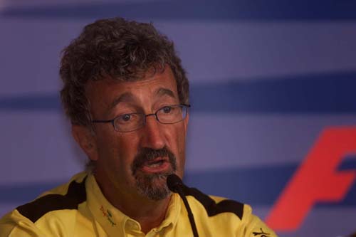 Villeneuve and Panis re-sign for BAR.