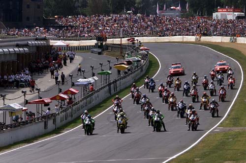 2002 World Superbike calendar unveiled.