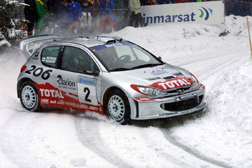 Conditions are difficult, says Sainz.