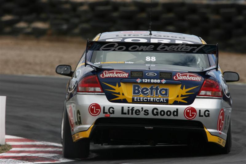 NZ round secure as street race given green light.