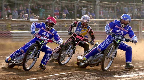 Teenage duo complete Fen Tigers' line up.