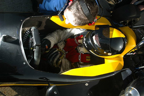 Hornish Jr takes Chicago pole.