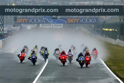 Rossi, Hayden relish the challenge.