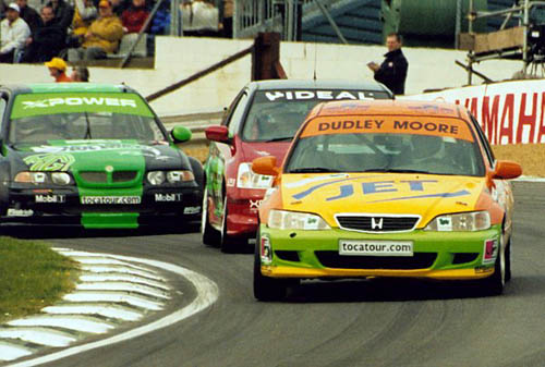 Muller takes first win of 2002.