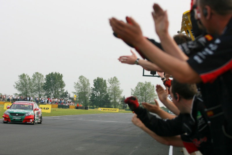 MINI Challenge get support slot.