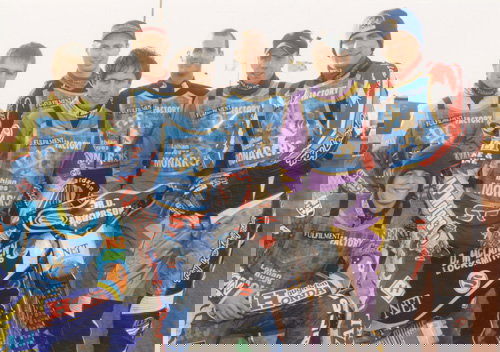 Prowlers through but Allott loss hits title hopes.