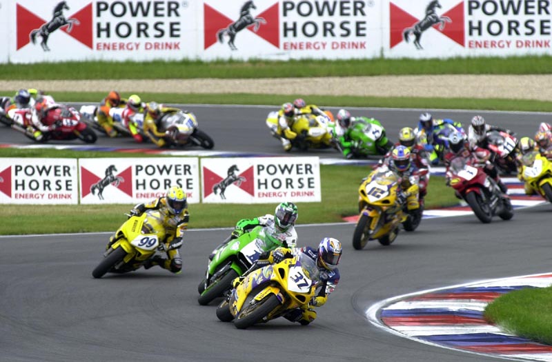 Walker smashes Almeria lap record.