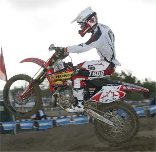 Kiwis win 2002 Oceania Motocross.