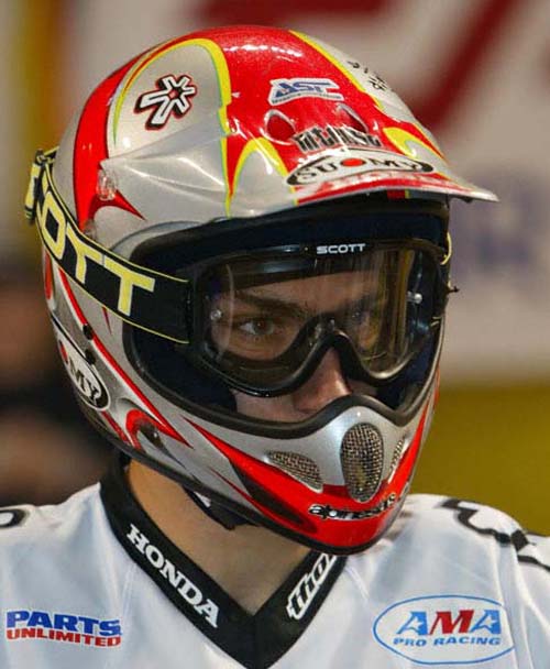 Yamaha and Rinaldi introduce 2003 kit parts.