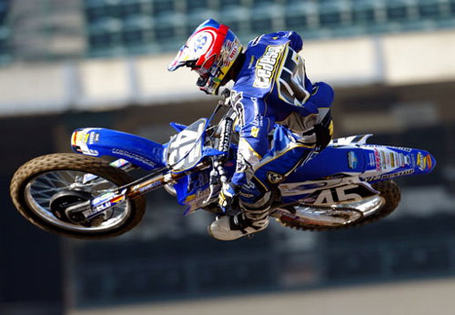 Langston overcomes burnt back to be King of Bercy.