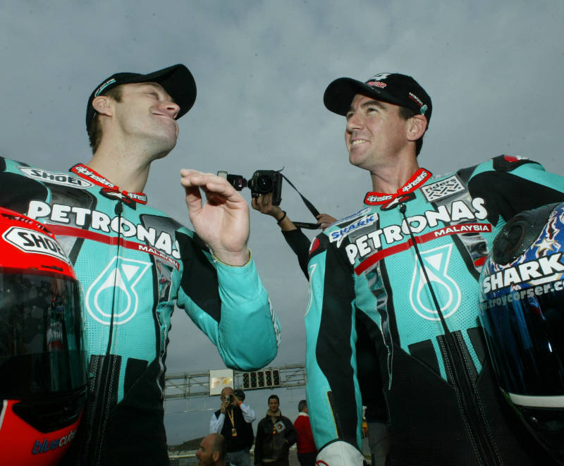 Foggy thrills F1 fans at Sepang.