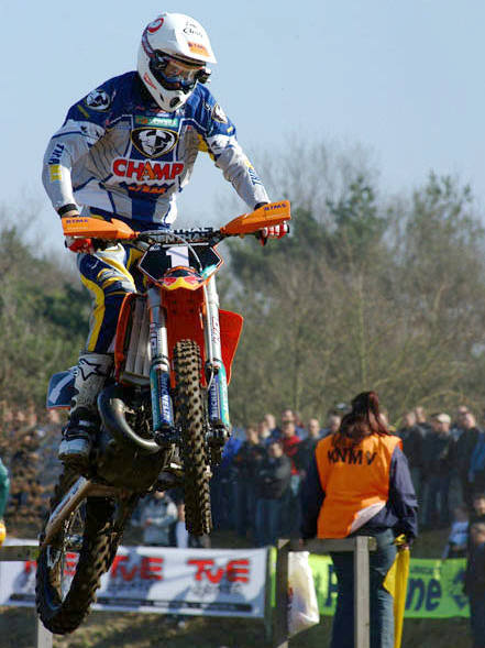 Bruforce kicks off at full throttle.