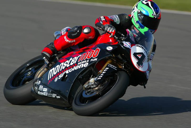 Reynolds 'grits teeth' and digs deep.